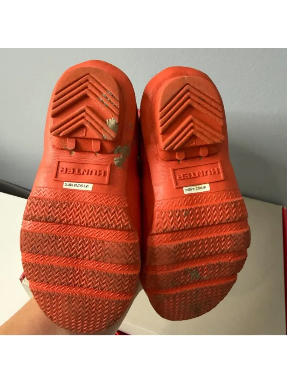 HUNTER orange boots with quilted cuff lining size 10B/11G